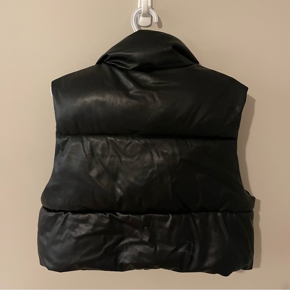 Zara Quilted Faux Leather Cropped Vest - Picture 4 of 4